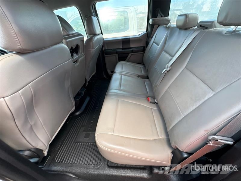 Ford F-250 XL 4x4 Crew Cab Pickup Otras furgonetas
