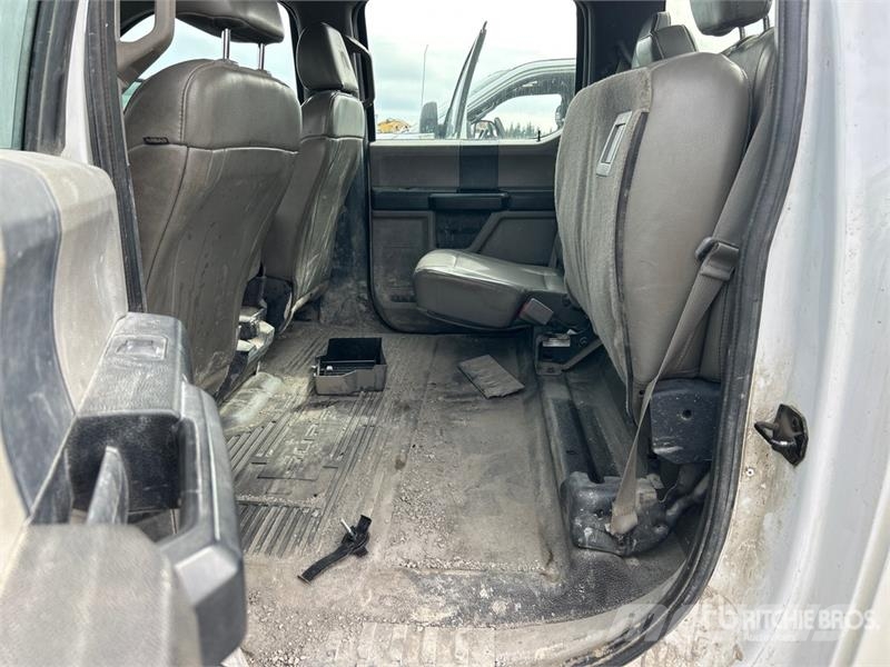 Ford F-250 XL 4x4 Crew Cab Pickup Citi