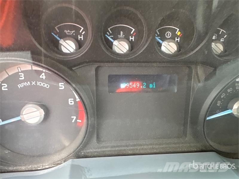 Ford F-250 XL 4x4 Crew Cab Pickup Anders