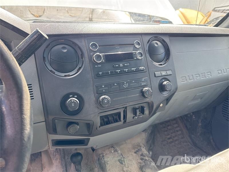 Ford F-250 XL 4x4 Crew Cab Pickup Άλλα Vans