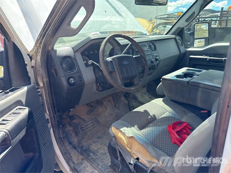 Ford F-250 XL 4x4 Crew Cab Pickup Άλλα Vans