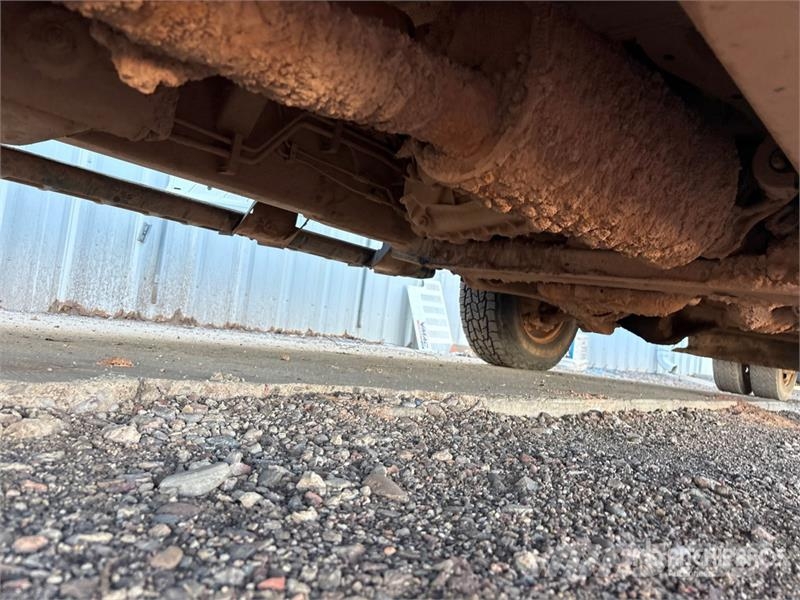 Ford F-250 XL 4x4 Crew Cab Pickup Autre fourgon / utilitaire