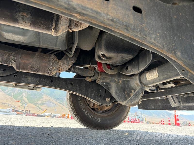Ford F-250 XL 4x4 Crew Cab Pickup Anders