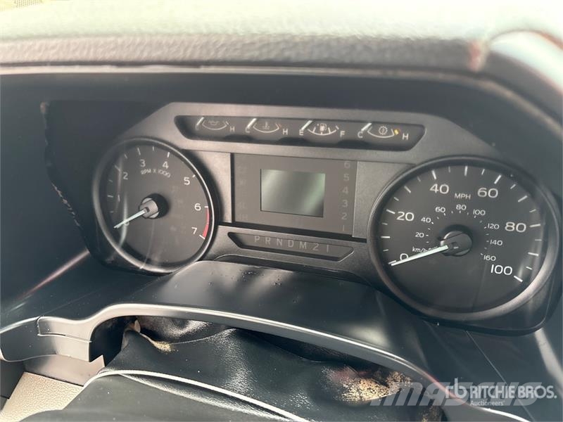 Ford F-250 XL 4x4 Crew Cab Pickup Citi