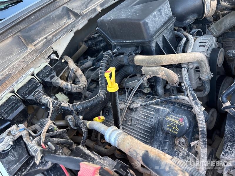 Ford F-250 XL 4x4 Crew Cab Pickup Drugi