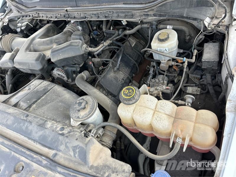 Ford F-250 XL 4x4 Crew Cab Pickup Ostalo