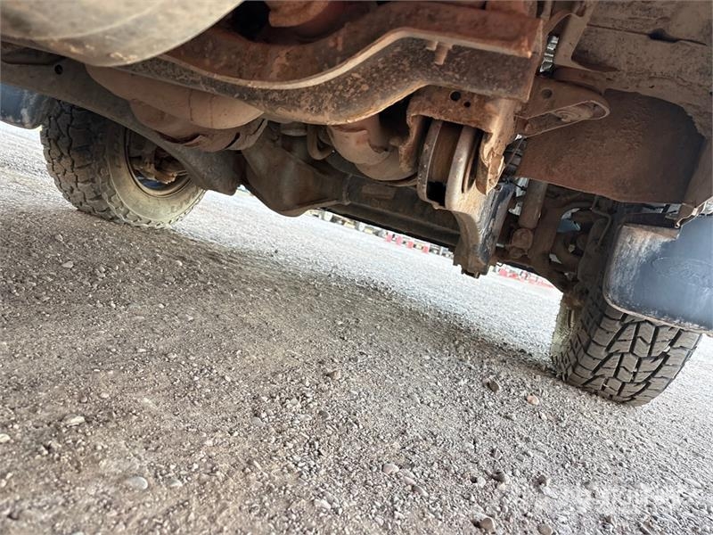 Ford F-250 XL 4x4 Crew Cab Pickup Citi