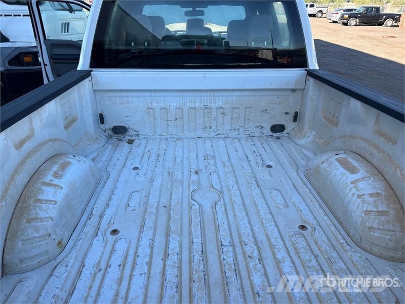 Ford F-250 XL 4x4 Crew Cab Pickup Citi