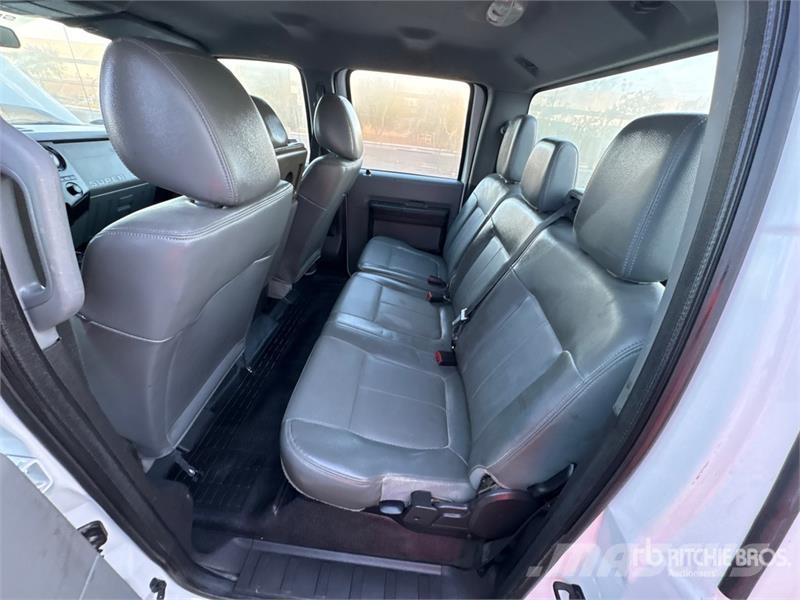 Ford F-250 XL 4x4 Crew Cab Pickup Citi