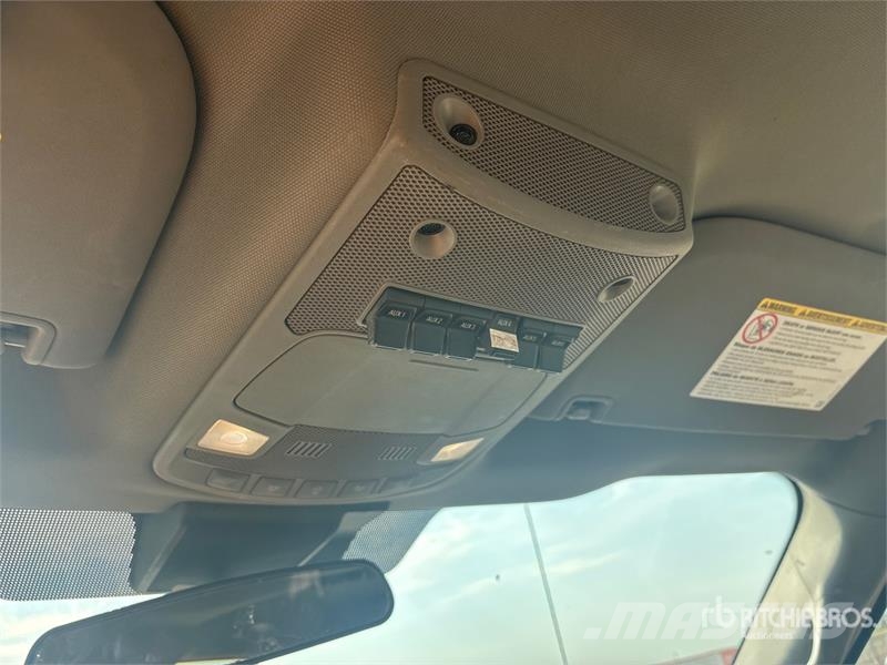 Ford F-250 XL 4x4 Crew Cab Pickup Citi