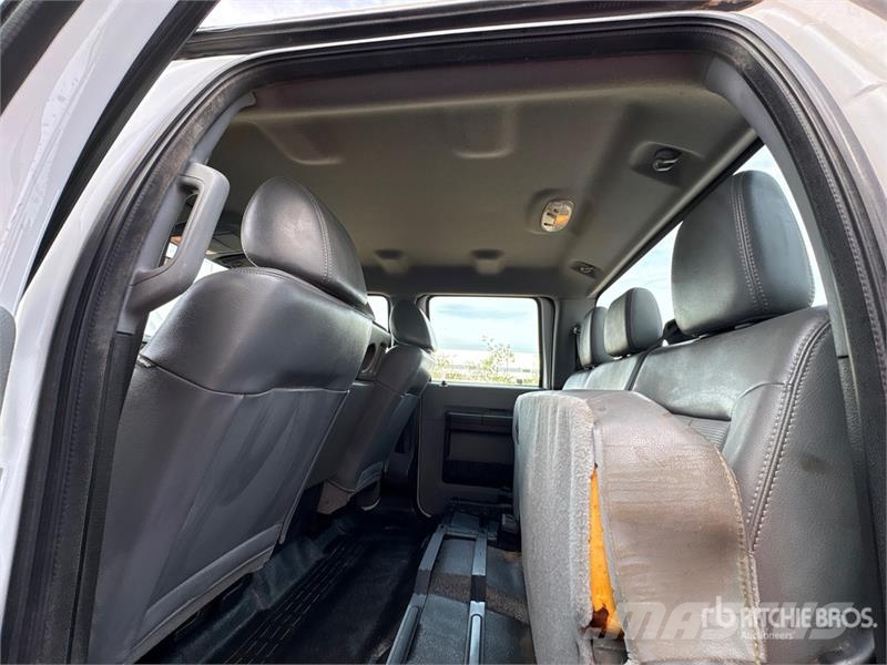 Ford F-250 XL 4x4 Crew Cab Pickup Anders