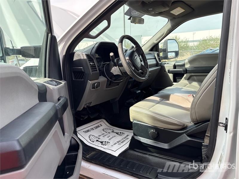 Ford F-250 XL 4x4 Crew Cab Pickup Anders
