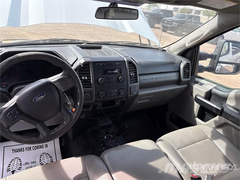 Ford F-250 XL 4x4 Crew Cab Pickup Anders