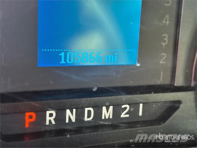 Ford F-250 XL 4x4 Crew Cab Pickup Other