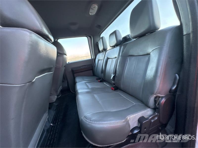Ford F-250 XL 4x4 Crew Cab Pickup Citi