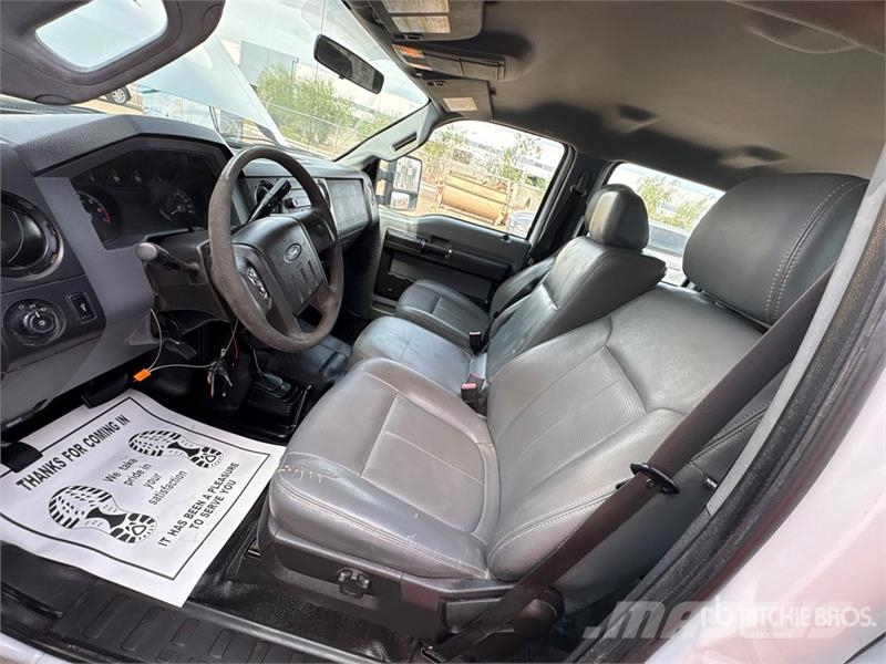 Ford F-250 XL 4x4 Crew Cab Pickup Anders