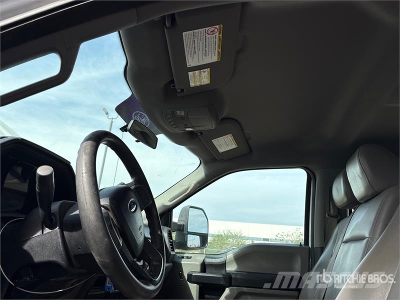 Ford F-250 XL 4x4 Crew Cab Pickup Anders