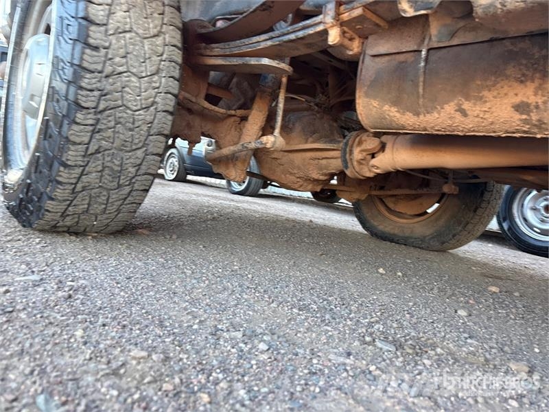 Ford F-250 XL 4x4 Crew Cab Pickup Citi
