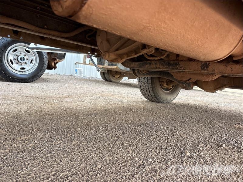 Ford F-250 XL 4x4 Crew Cab Pickup Anders
