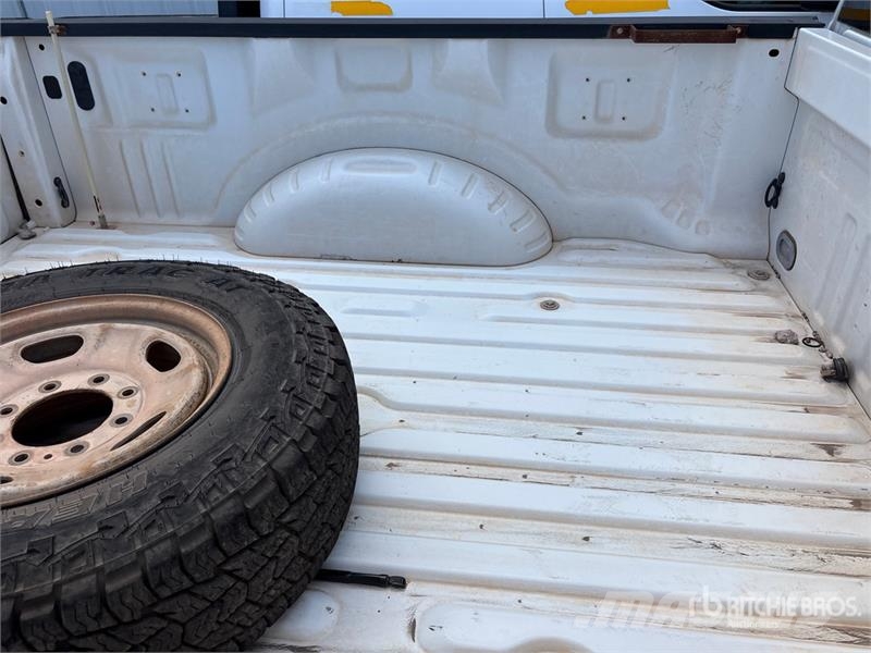 Ford F-250 XL 4x4 Crew Cab Pickup Otras furgonetas