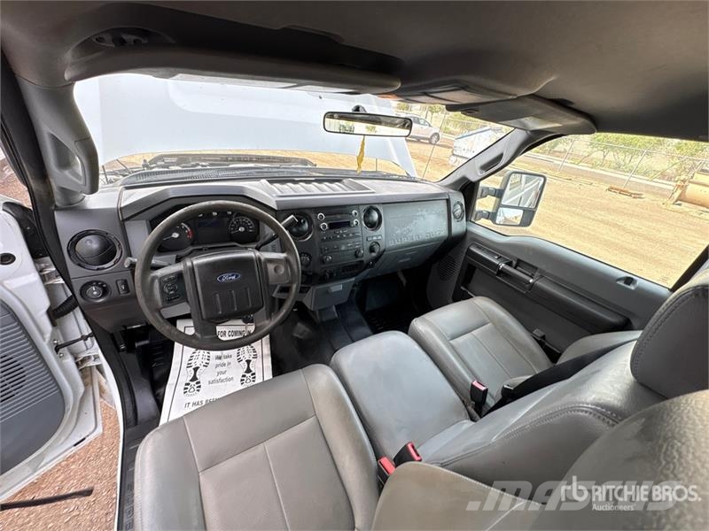Ford F-250 XL 4x4 Crew Cab Pickup Anders