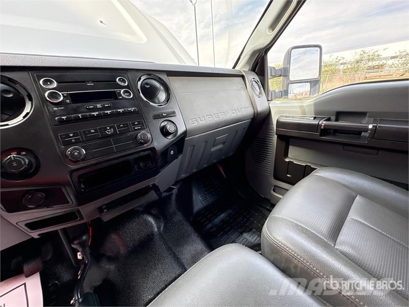 Ford F-250 XL 4x4 Crew Cab Pickup Anders