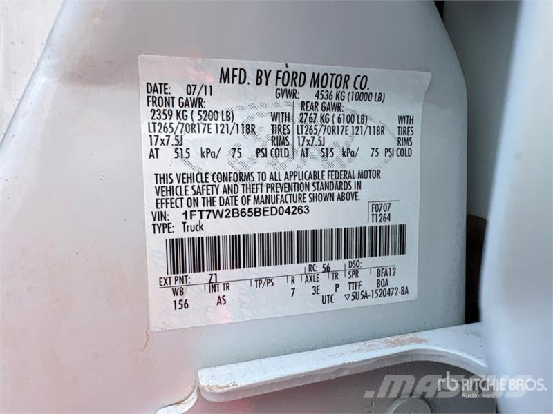 Ford F-250 XL 4x4 Crew Cab Pickup Otros