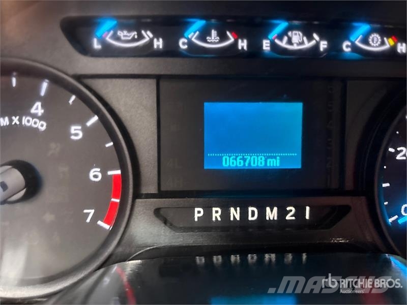 Ford F-250 XL 4x4 Crew Cab Pickup 기타