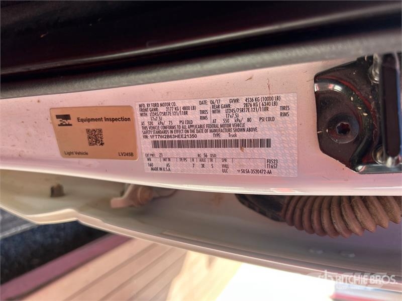 Ford F-250 XL 4x4 Crew Cab Pickup 其他