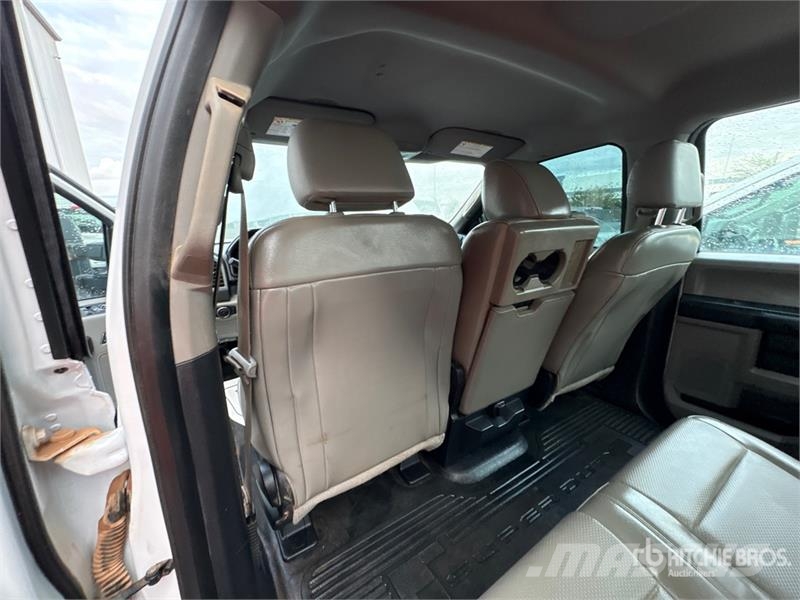 Ford F-250 XL 4x4 Crew Cab Pickup 기타