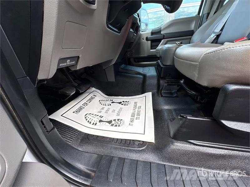 Ford F-250 XL 4x4 Crew Cab Pickup Otras furgonetas