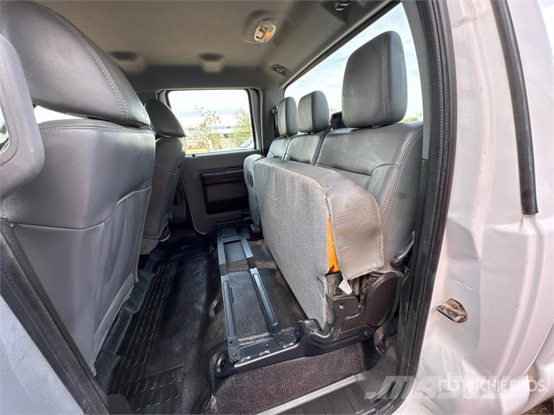 Ford F-250 XL 4x4 Crew Cab Pickup Anders