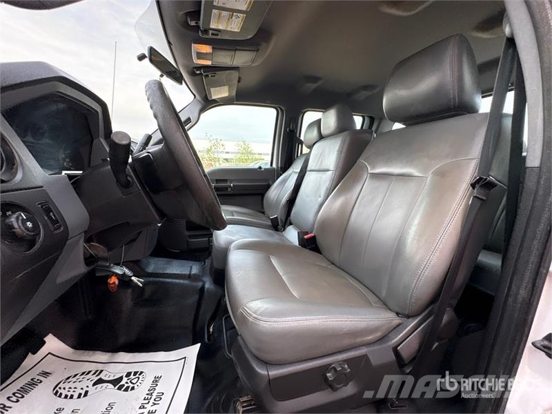 Ford F-250 XL 4x4 Crew Cab Pickup Anders