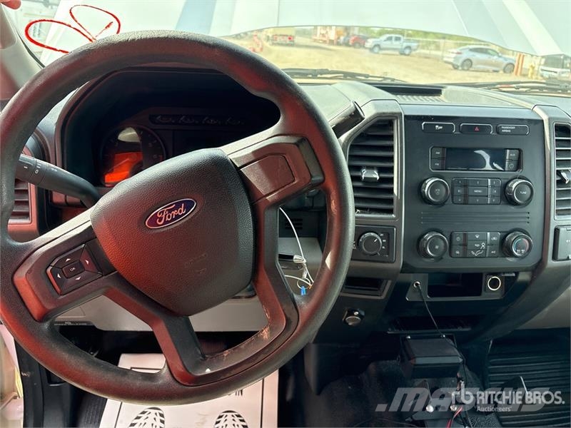 Ford F-250 XL 4x4 Crew Cab Pickup Anders