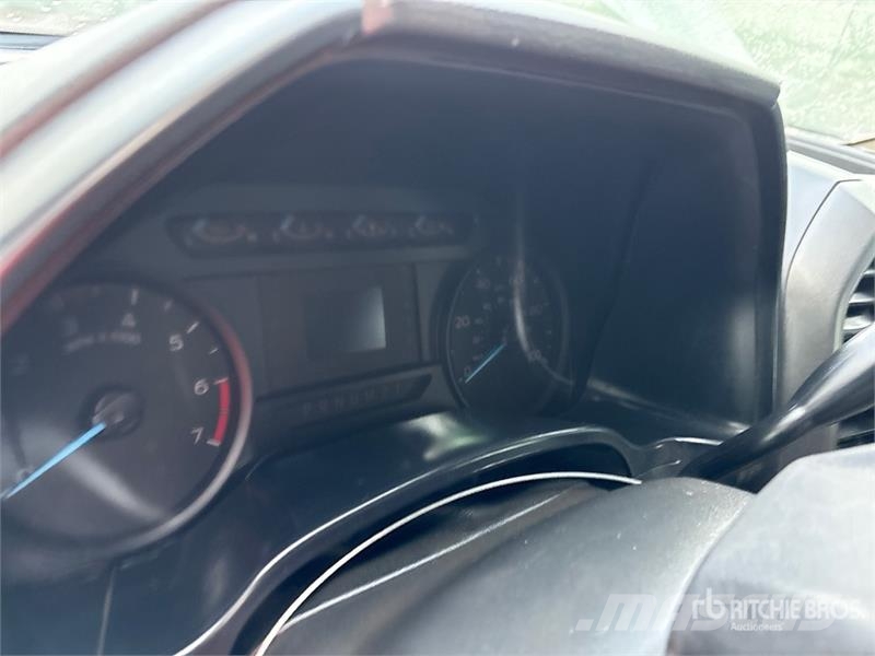 Ford F-250 XL 4x4 Crew Cab Pickup 기타