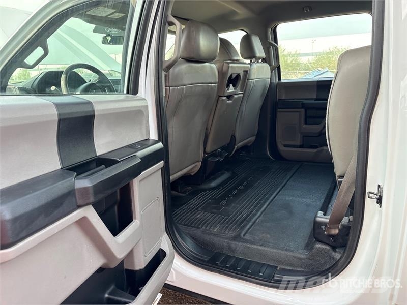 Ford F-250 XL 4x4 Crew Cab Pickup Anders