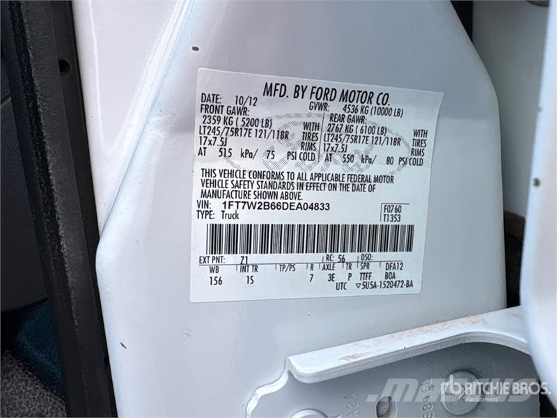 Ford F-250 XL 4x4 Crew Cab Pickup Drugi