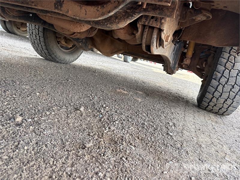 Ford F-250 XL 4x4 Crew Cab Pickup Anders