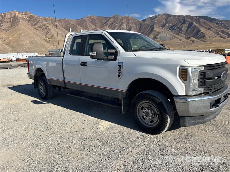 Ford F-250 XL 4x4 Extended Cab Pickup Anders