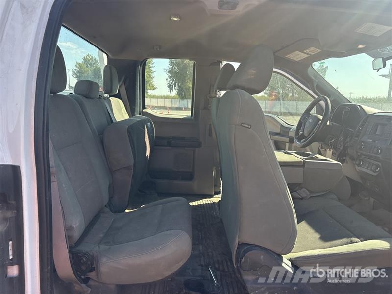 Ford F-250 XL 4x4 Extended Cab Pickup Ostalo