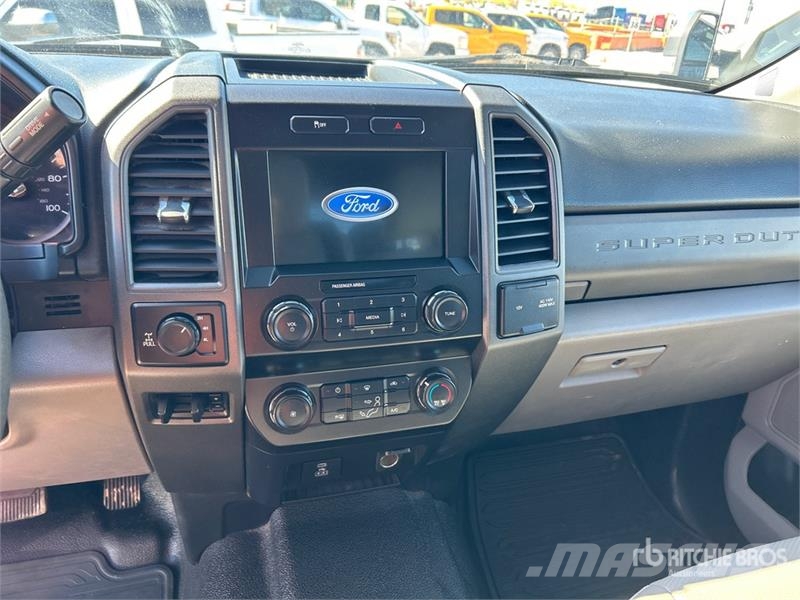 Ford F-250 XL 4x4 Extended Cab Pickup Otras furgonetas