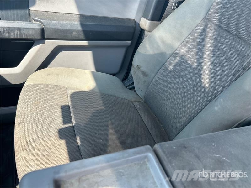 Ford F-250 XL 4x4 Extended Cab Pickup Other