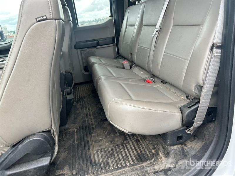 Ford F-250 XL 4x4 Extended Cab Pickup Ostalo