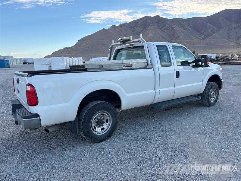 Ford F-250 XL 4x4 Extended Cab Pickup 其他