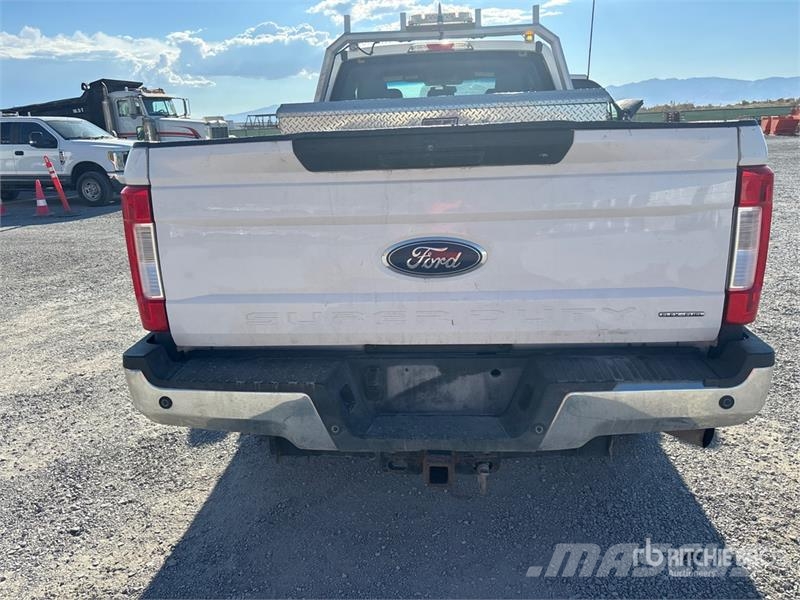 Ford F-250 XL 4x4 Extended Cab Pickup Anders