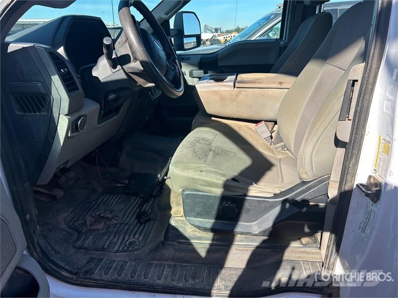 Ford F-250 XL 4x4 Extended Cab Pickup Прочие фургоны