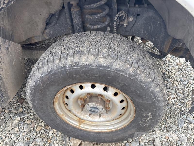 Ford F-250 XL 4x4 Extended Cab Pickup Drugi
