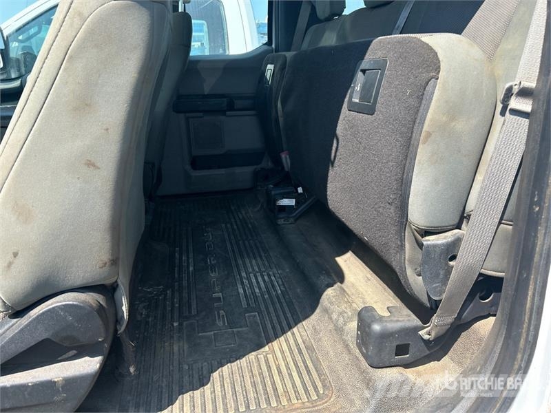 Ford F-250 XL 4x4 Extended Cab Pickup Other