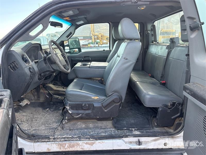 Ford F-250 XL 4x4 Extended Cab Pickup 其他