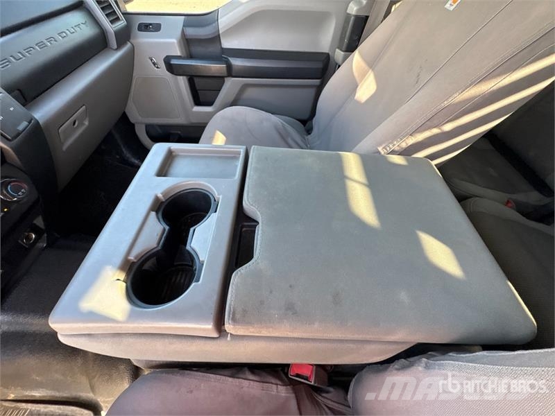 Ford F-250 XL 4x4 Extended Cab Pickup Ostalo